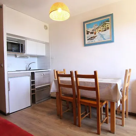 Confortable Pour 4 Personnes A D'huez Avec Balcon, Proche Commerces Et Pistes - Fr-1-405-32 Alpe d'Huez
